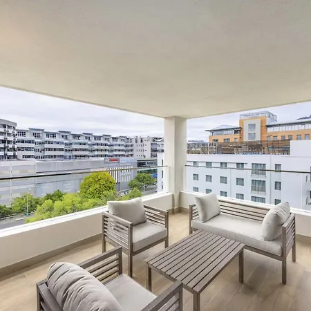 Newlands Peak Aparthotel By Totalstay Cape Town Exterior photo
