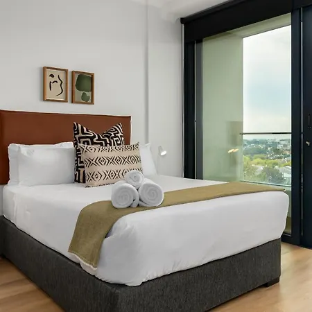 Newlands Peak Aparthotel By Totalstay Cape Town Exterior photo
